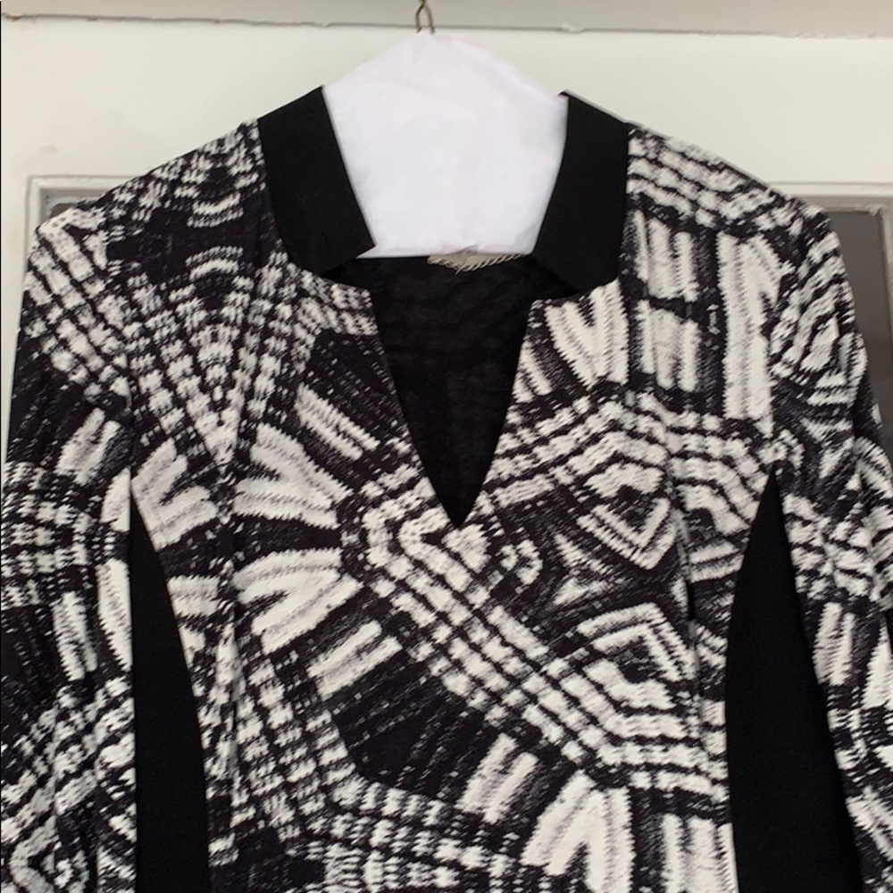Cluny Dress - Picture 2 of 10